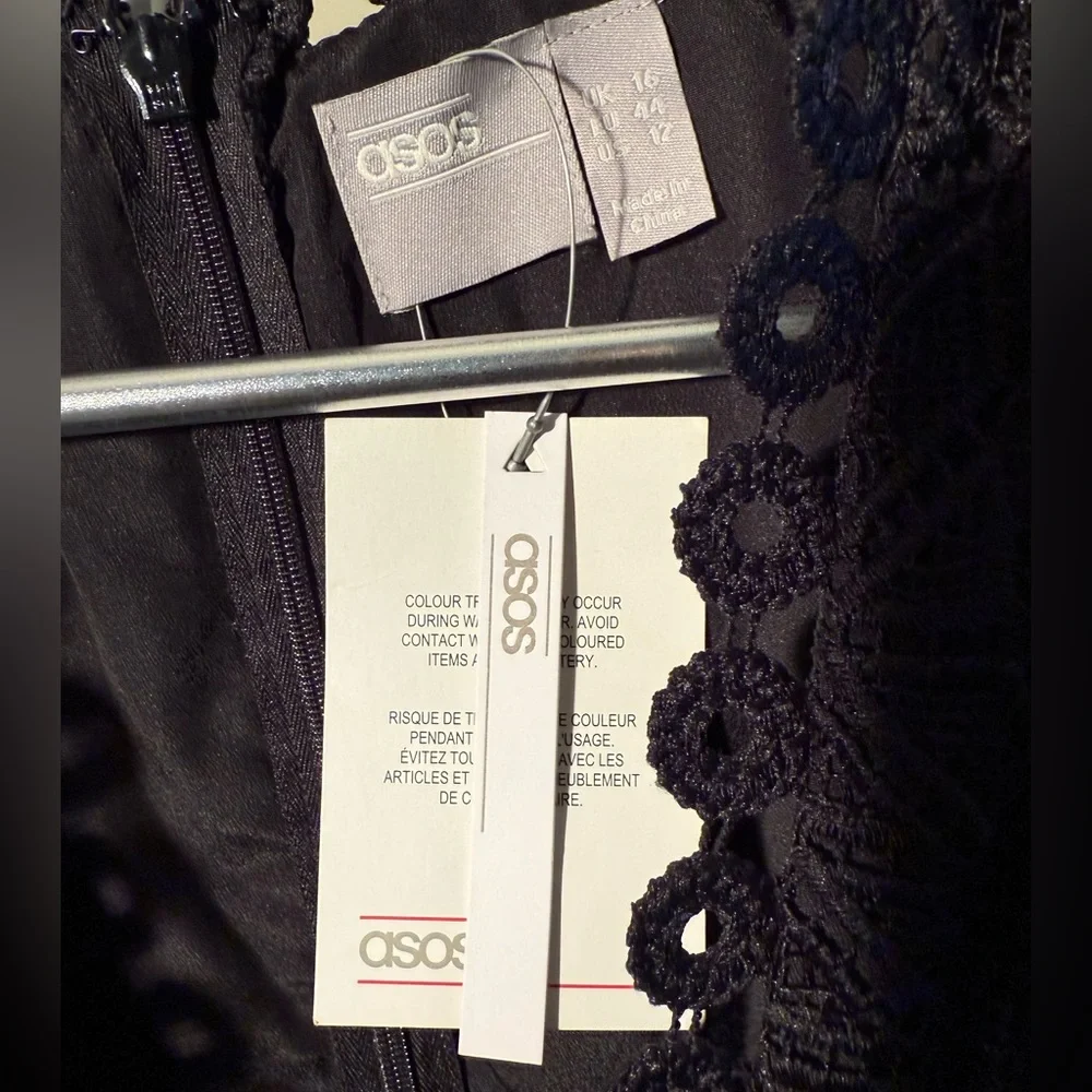 NWT ASOS Chic and Sexy black lace dress Size 12 - Picture 11 of 12